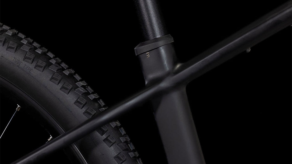 Cube Reaction Hybrid ONE 600 blackline