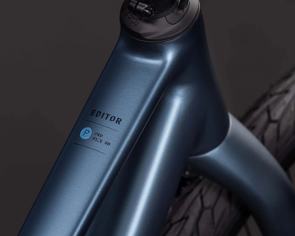 Editor Pro - Trapeze Urban Bike 2026 | mineralblue´n´chrome 29" - 46 cm
