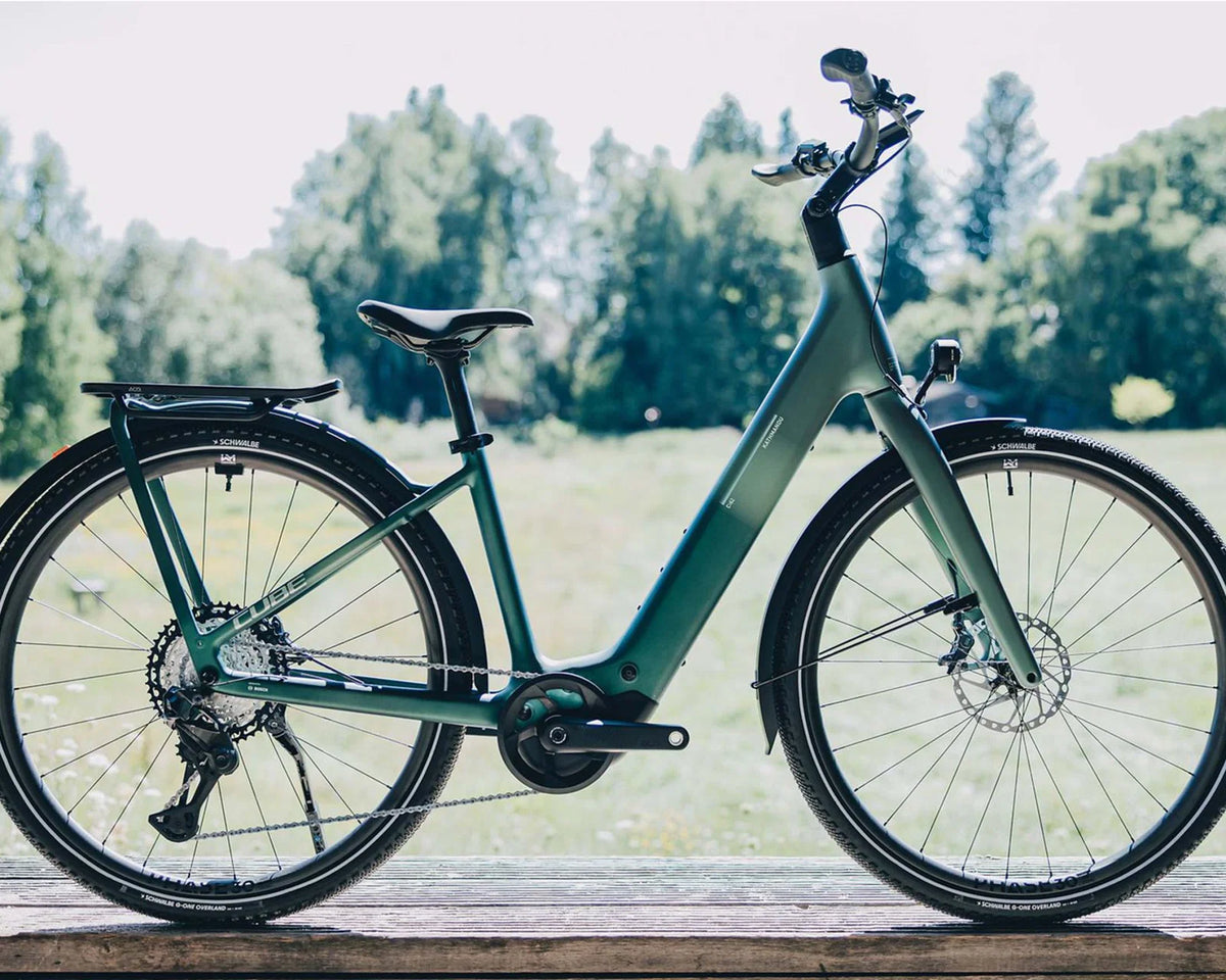 Kathmandu Hybrid C:62 SLT 400X - Easy Entry Elektro Carbon City Bike 2026 | seafoam´n´chrome 28" - L