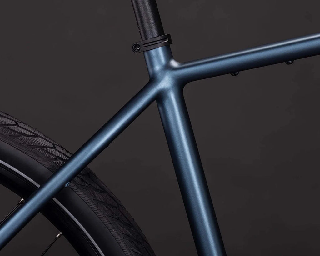 Editor Pro – Urban Bike 2026 | Mineralblau & Chrom, 29 Zoll – 50 cm