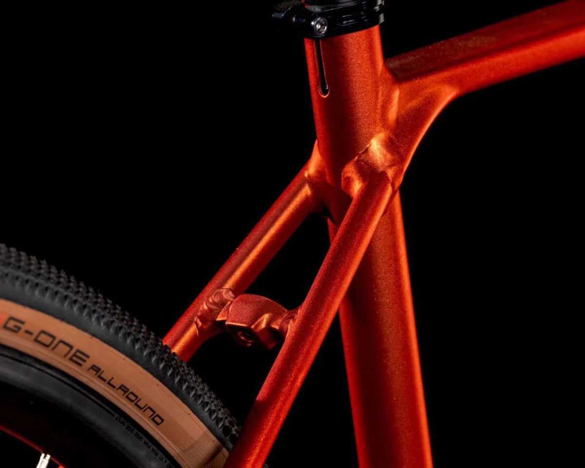 Nulane Pro – Fitnessbike 2025 | Feuerorange & Schwarz 28" – 59 cm