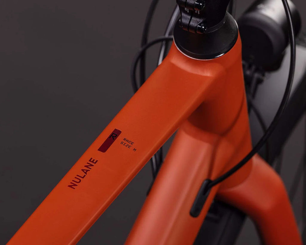 Nulane Race FE – Fitnessbike 2026 | Bernstein & Schwarz 28" – 50 cm