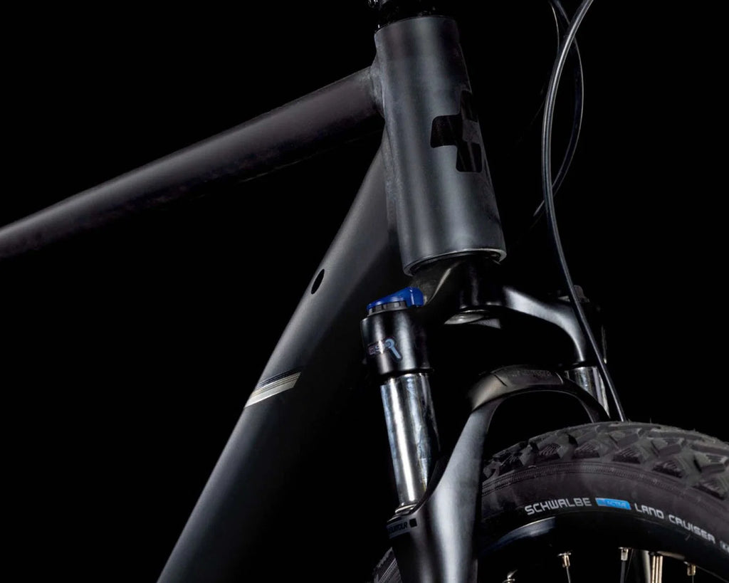 Nature ONE – Trekkingrad 2026 | schwarz/schwarz 28" – Größe S